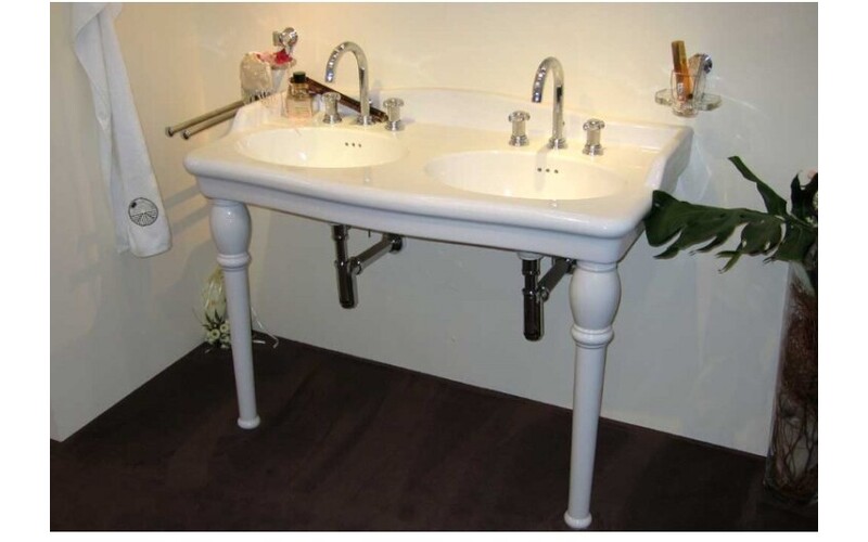 Comment installer une double vasque avec une seule arriv&eacute;e d&rsquo;eau ?